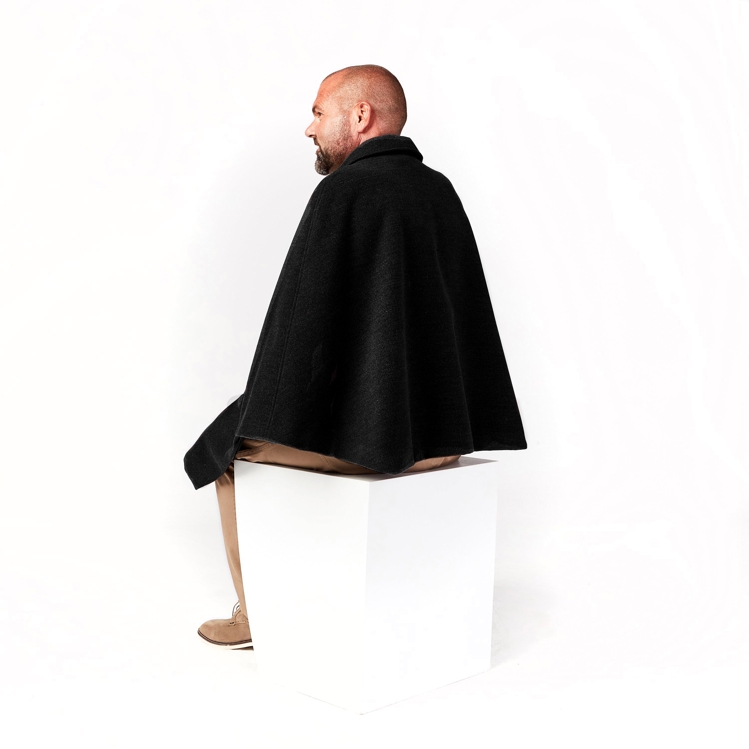 Seated Cape