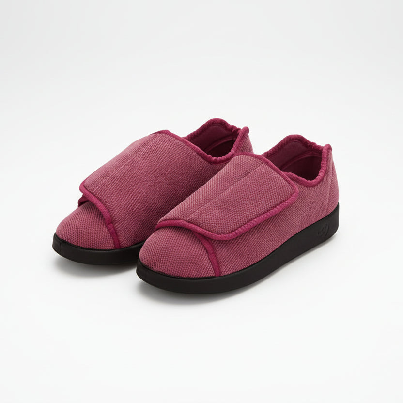 Women’s Adjustable Fit Easy-Closure Slippers