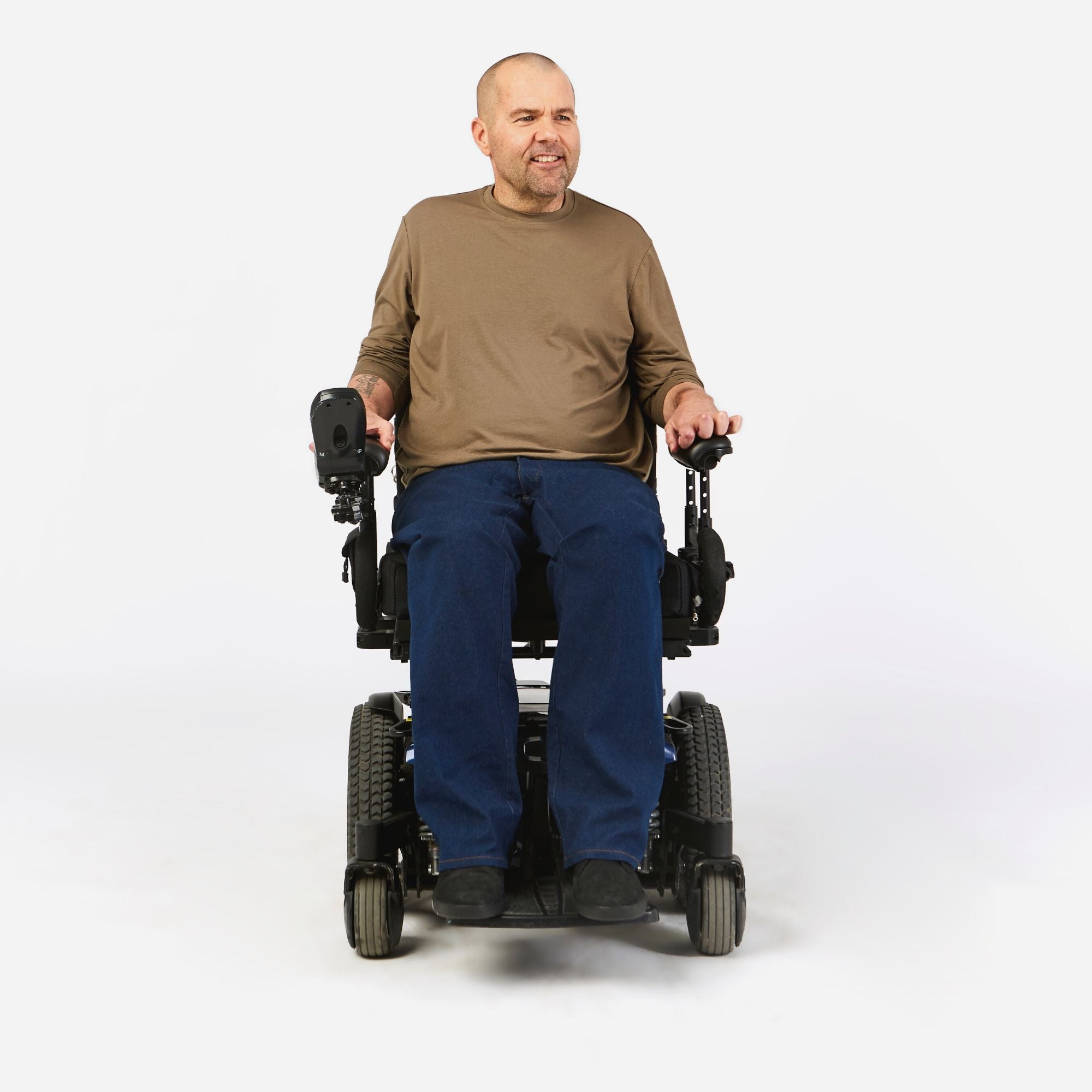 Men's Dundas Wide-leg Stretch Jean in a Wheelchair Cut